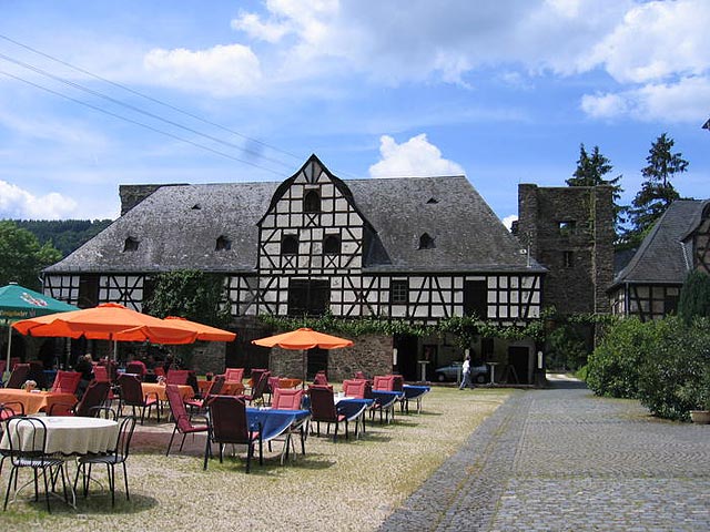 Замок Лангенау